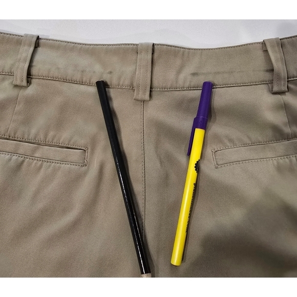 Nike Men's Chino Golf Shorts - Size 32 - Dri-FIT Comfort & Style - Picture 9 of 10